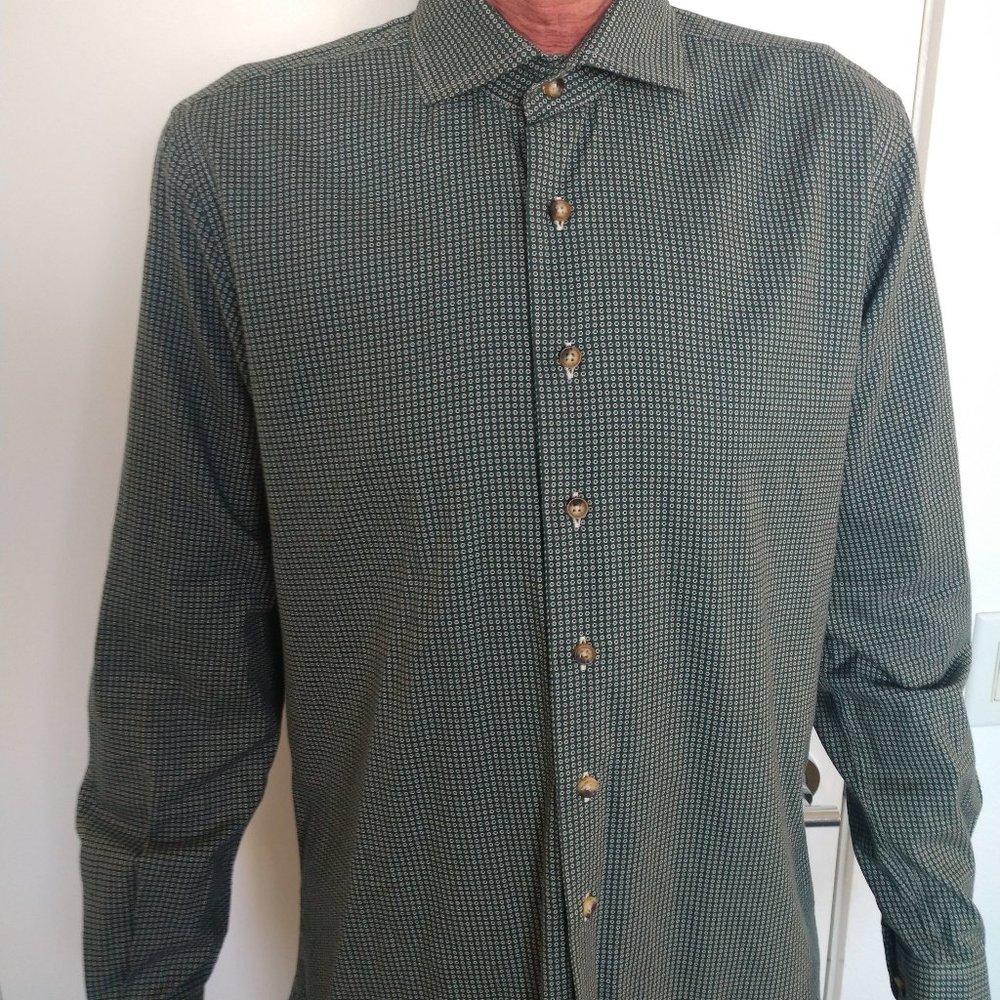 Paul Stuart long sleeved sport shirt size M